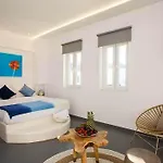 Jonaz & * Mykonos Town