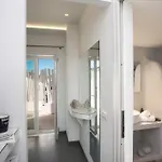 Jonaz & * Mykonos Town