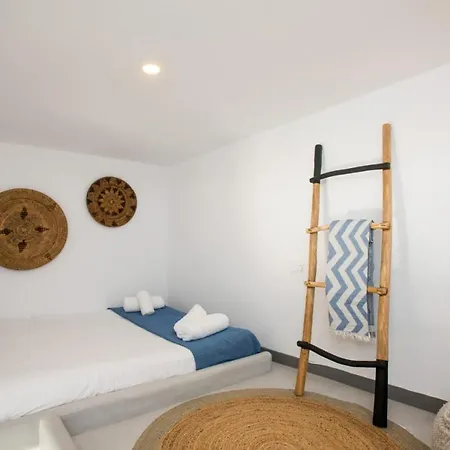 Jonaz & Апартаменты Mykonos Town