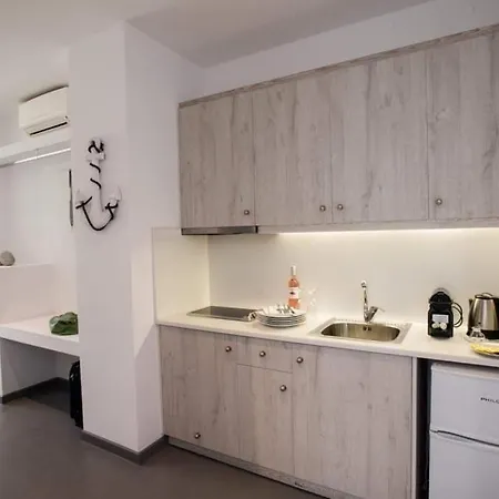 Jonaz & Апартаменты Mykonos Town